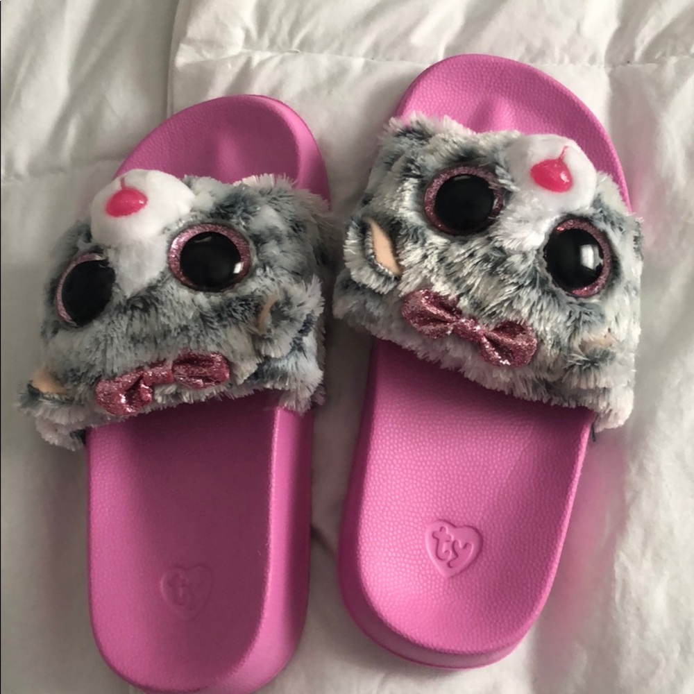Kids kitty flip flops